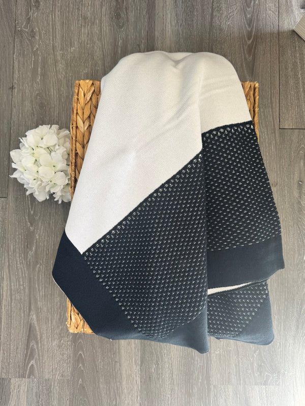 Luxe Knit Dots Blanket in Dark Blue and White