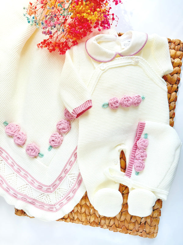 Knit Roses Delicate Bundle - Ivory and old Pink