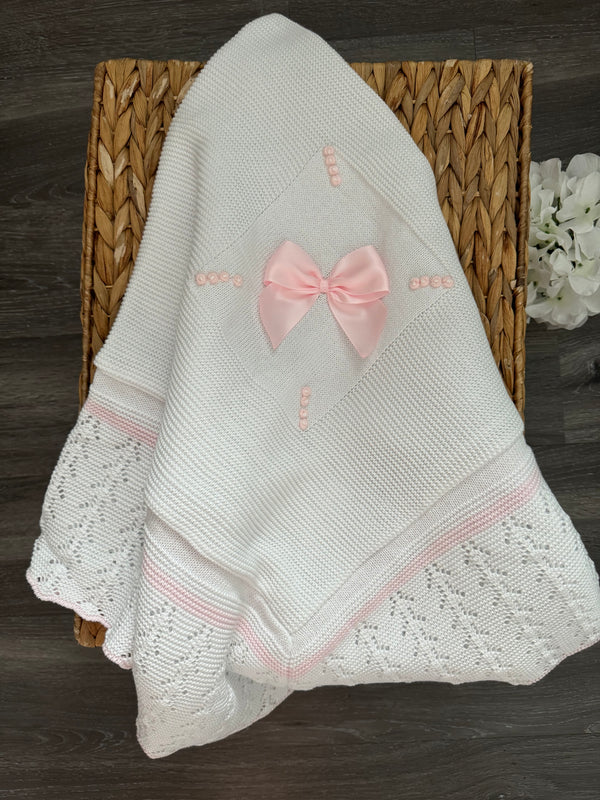 Espiga Openwork Delicate Knit With Satin Bow Knitted Blanket in White and Pink